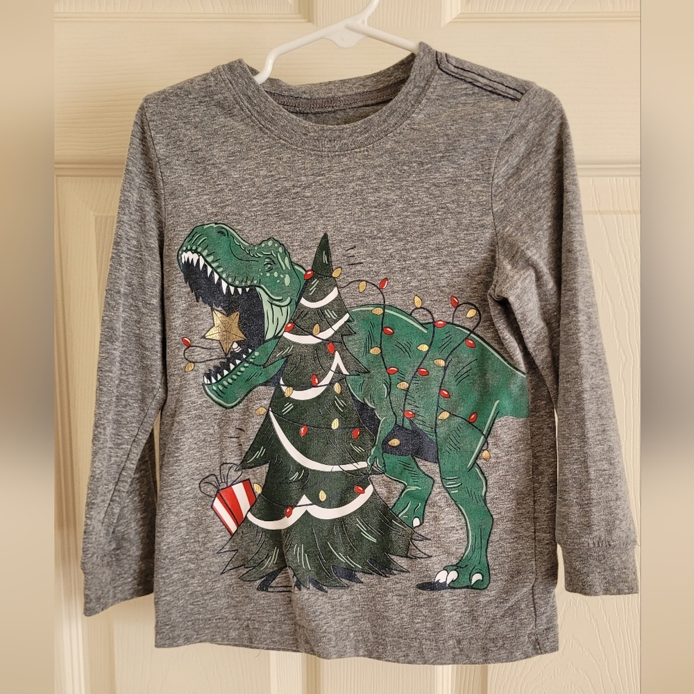 Boy's Carter's long-sleeved tshirt.